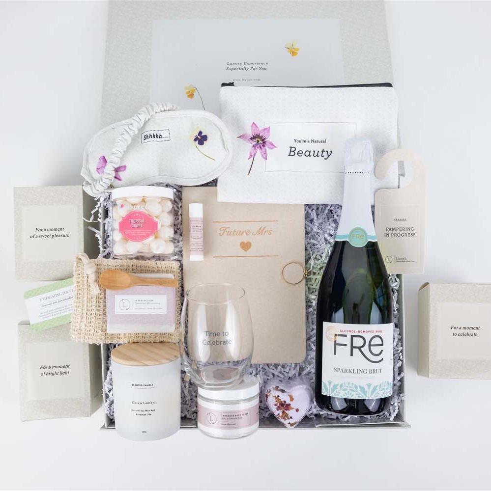 Bride to be gift box, Bridal shower gift basket